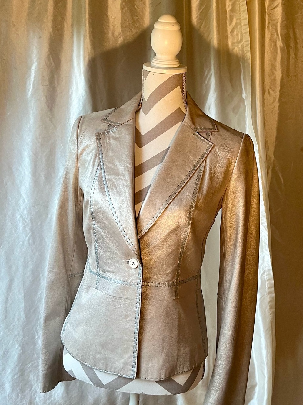 Elie Tahari Metallic Silver Leather Blazer/Jacket